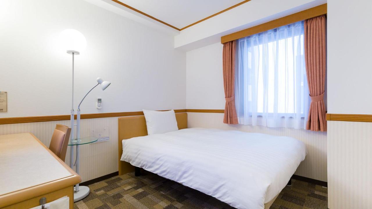 Toyoko Inn Tokyo Tozai-Sen Nishi-Kasai Екстериор снимка