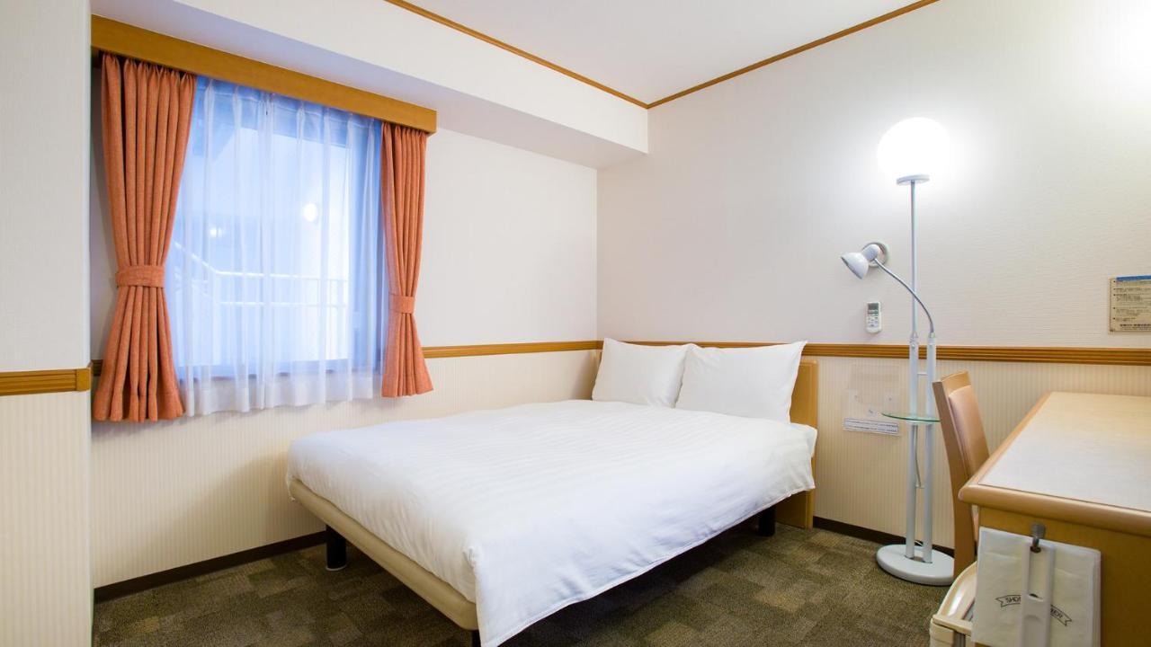 Toyoko Inn Tokyo Tozai-Sen Nishi-Kasai Екстериор снимка