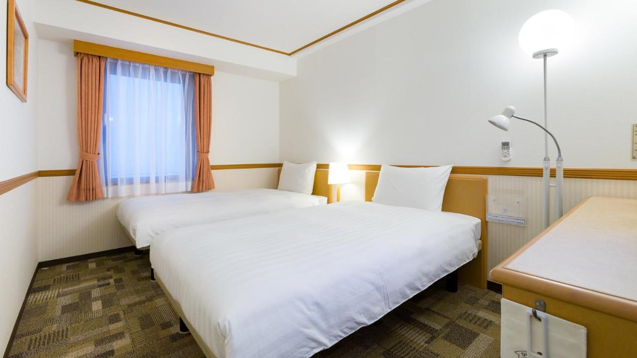 Toyoko Inn Tokyo Tozai-Sen Nishi-Kasai Екстериор снимка