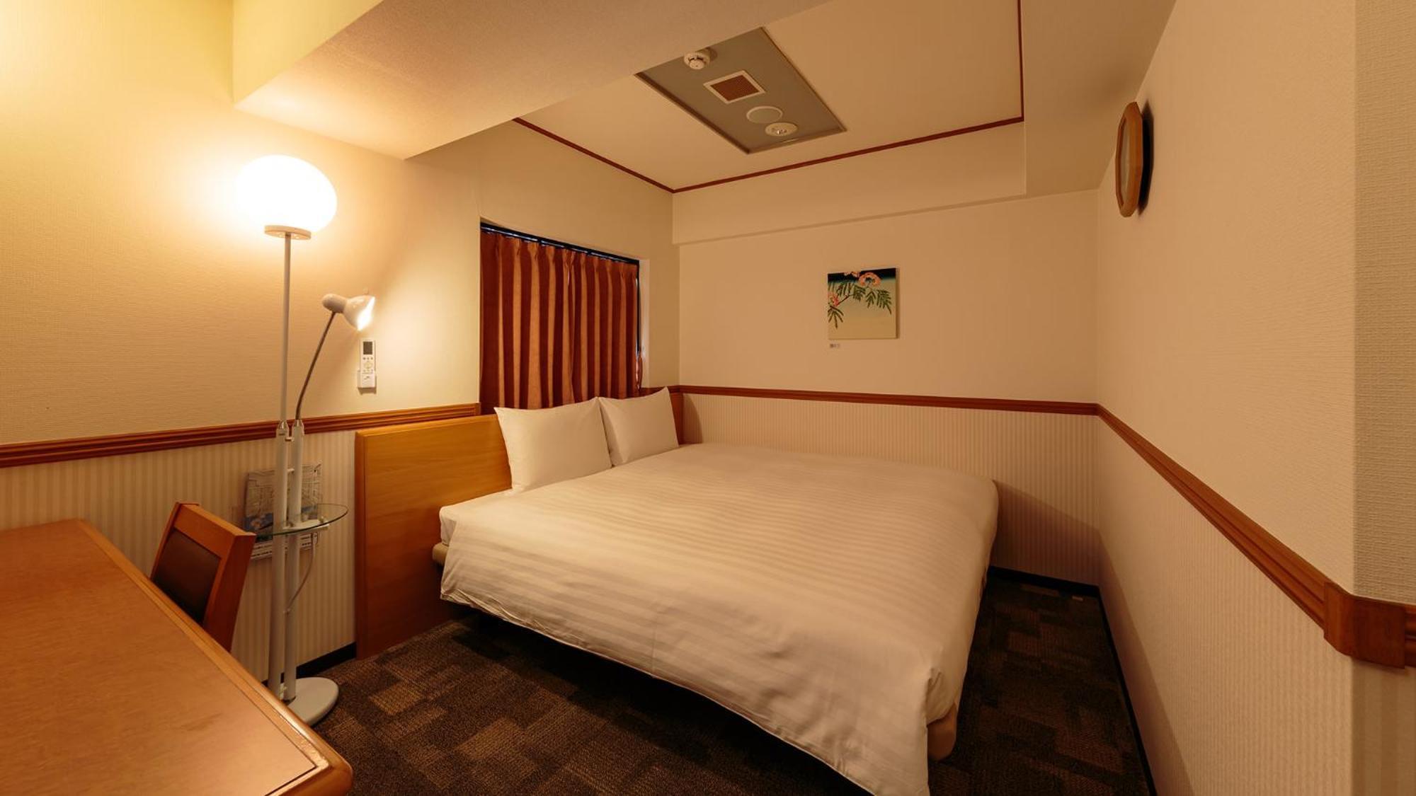 Toyoko Inn Tokyo Tozai-Sen Nishi-Kasai Стая снимка