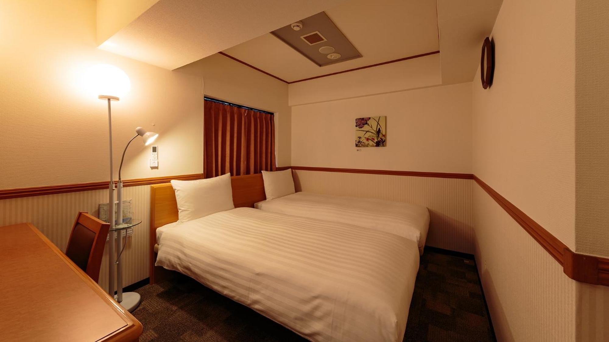 Toyoko Inn Tokyo Tozai-Sen Nishi-Kasai Стая снимка
