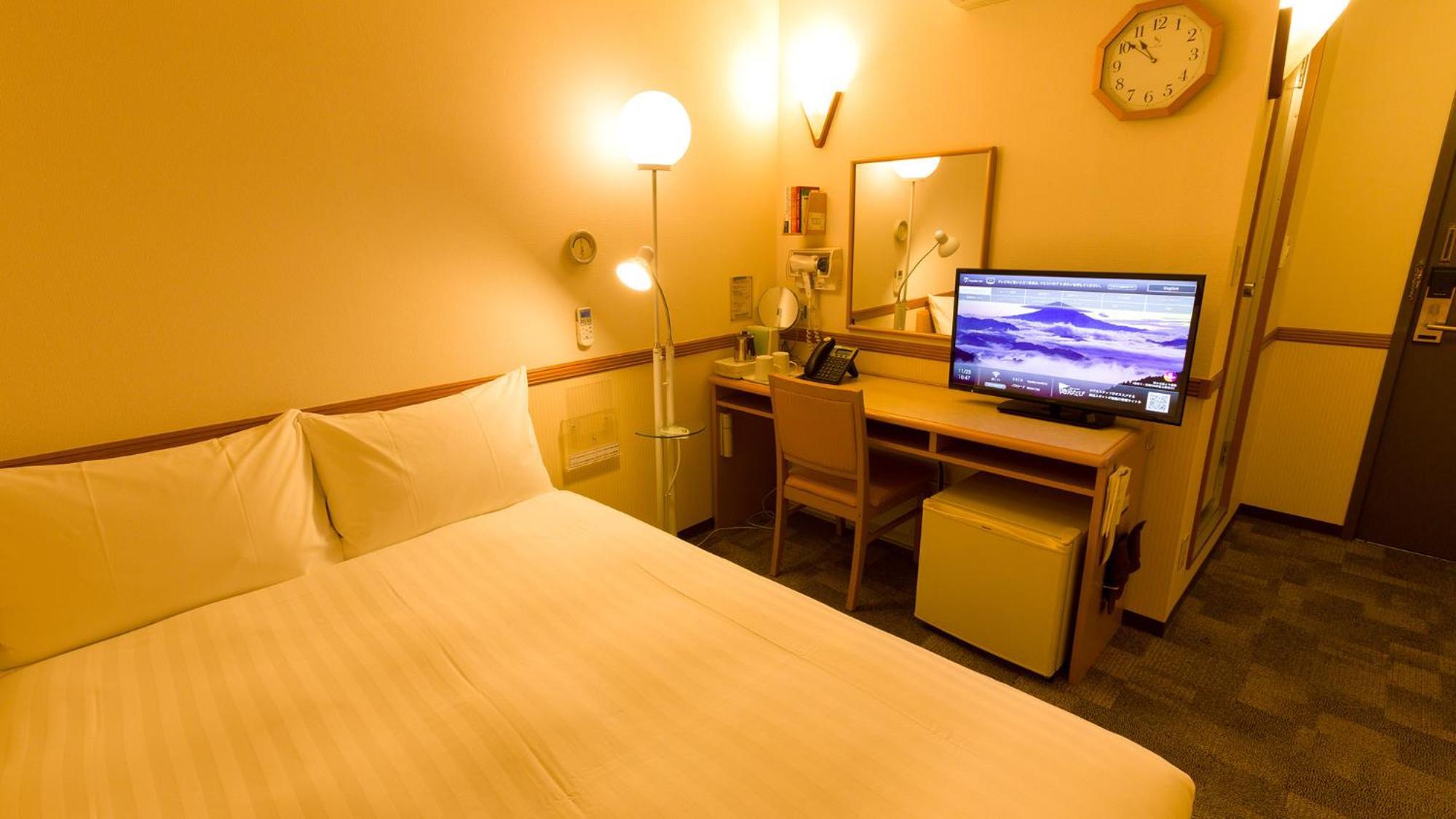 Toyoko Inn Tokyo Tozai-Sen Nishi-Kasai Стая снимка