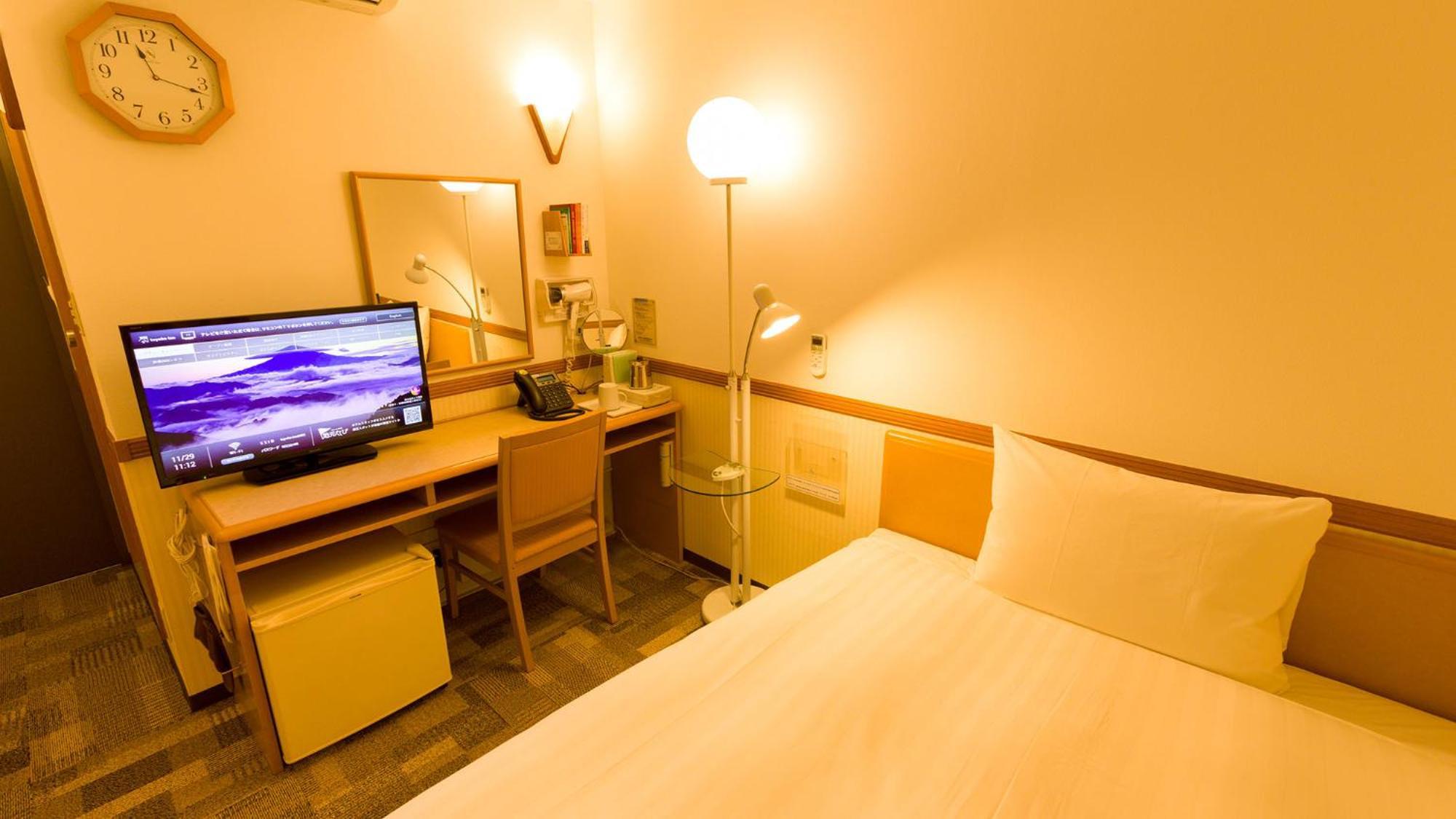 Toyoko Inn Tokyo Tozai-Sen Nishi-Kasai Стая снимка