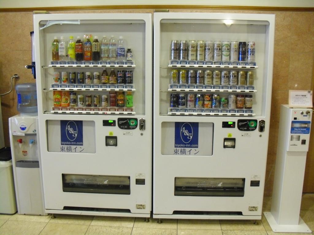 Toyoko Inn Tokyo Tozai-Sen Nishi-Kasai Екстериор снимка