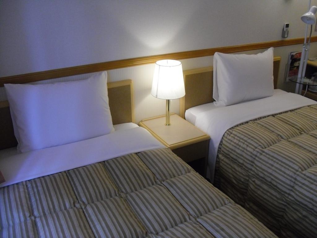 Toyoko Inn Tokyo Tozai-Sen Nishi-Kasai Екстериор снимка